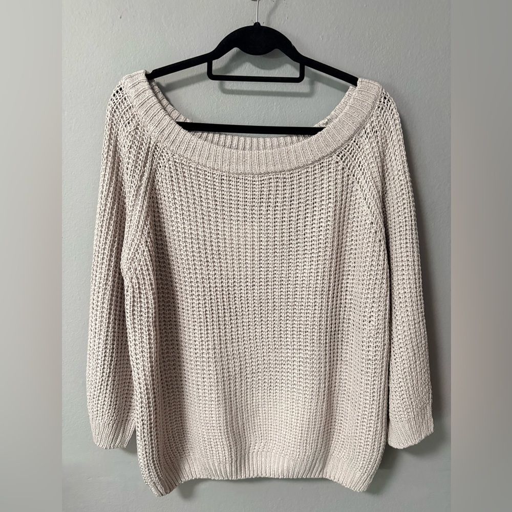 NWT Miracle Open Knit Sweater in Soft Gray. Size Small/ Medium